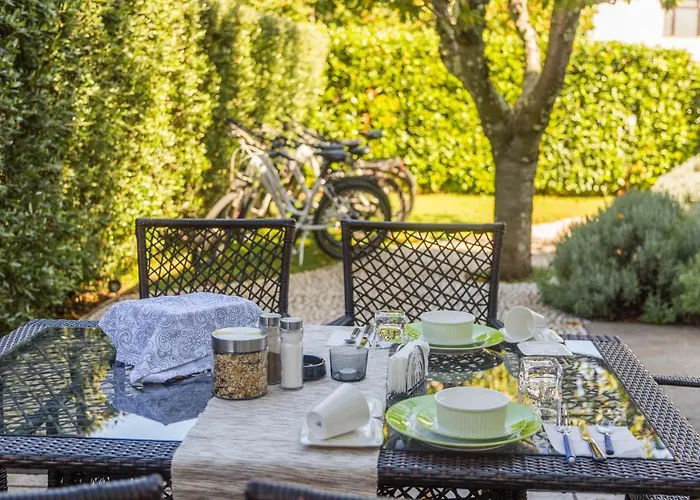 Guest house And Bori