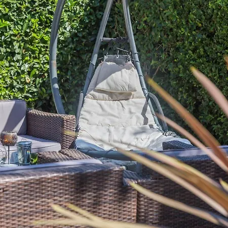 And Bori بوريتش